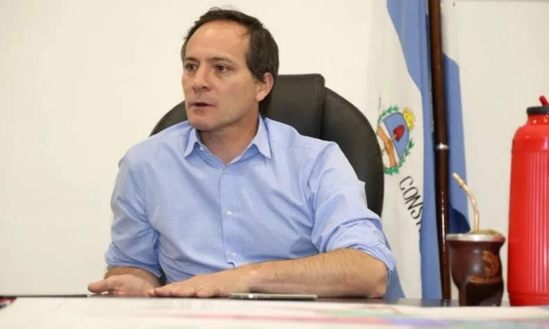 Camau, senador por Corrientes vota por la quita de recursos para la provincia y los municipios correntinos