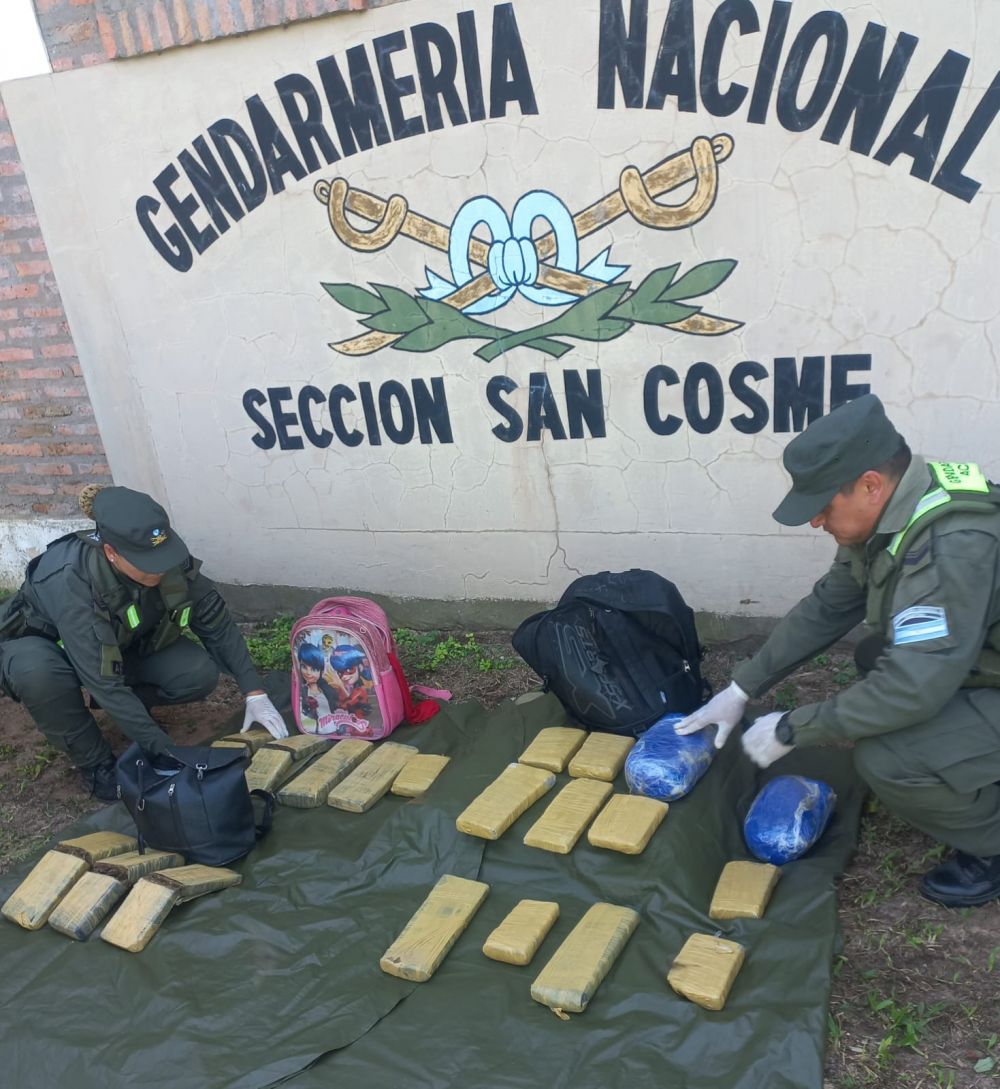 Viajaban con 16 kilos de marihuana ocultos entre sus equipajes