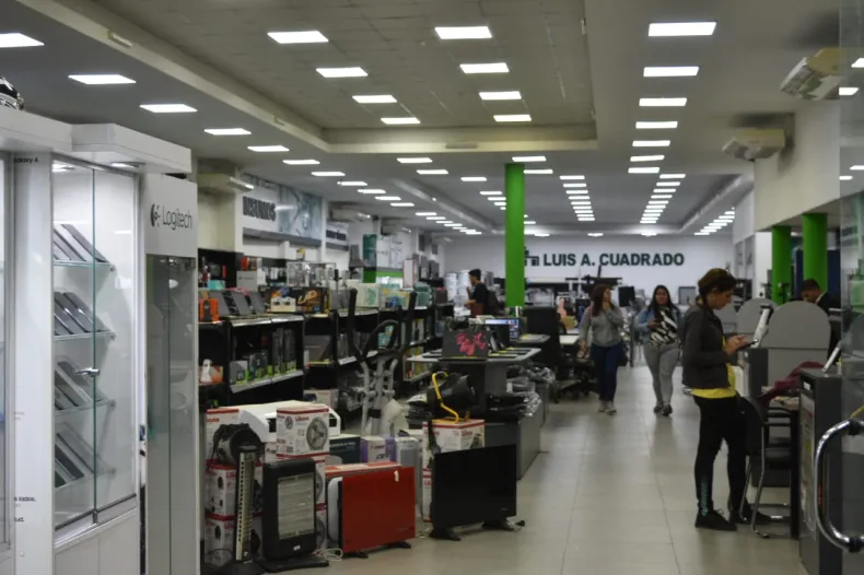 Hoy no habrá atención en supermercados y comercios de todo el país