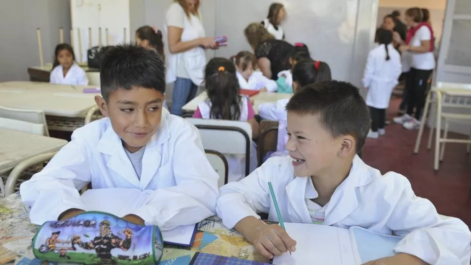 Jardín, primaria y secundaria: cuándo comienza la inscripción on line